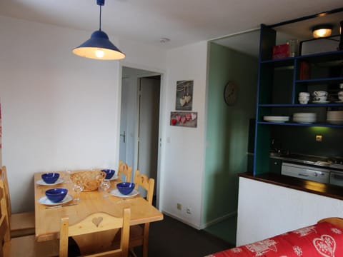 Appart cosy 2 pièces, 6 pers, vue village, wifi - FR-1-633-30 Apartment in Avoriaz