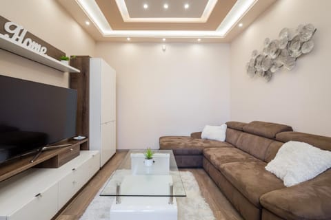 TV and multimedia, Seating area