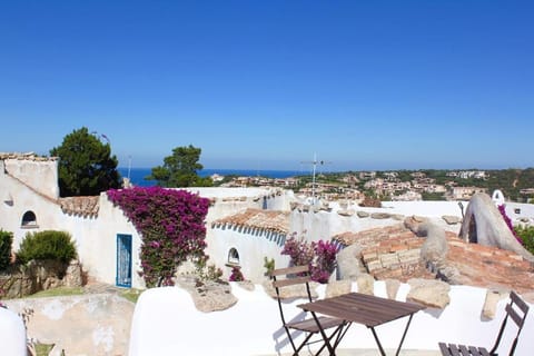 City view, Sea view