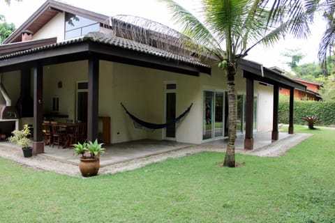 Facade/entrance, Garden