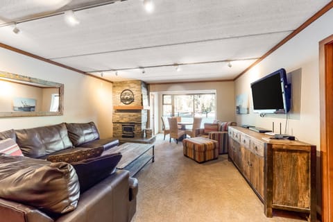 Condos 1849 #102 Apartment in Mammoth Lakes