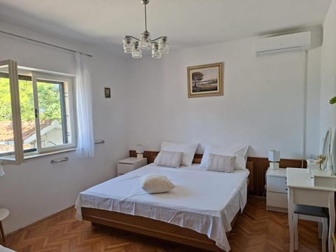 Bed, View (from property/room), Bedroom, air conditioner