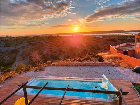 View (from property/room), Balcony/Terrace, Sea view, Swimming pool, Sunrise