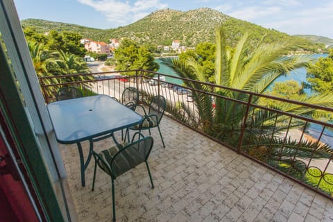 Natural landscape, View (from property/room), Balcony/Terrace, Beach, Sea view
