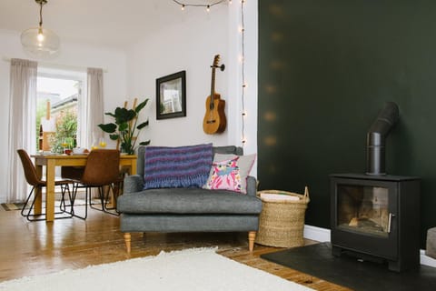 Living room, Seating area, flat iron