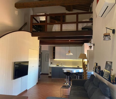 TUSCANY LOFT IN THE CITY Apartment in Livorno