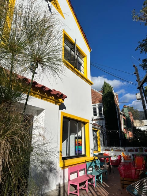 Facade/entrance, Day, Neighbourhood, Summer, Balcony/Terrace, sunbed