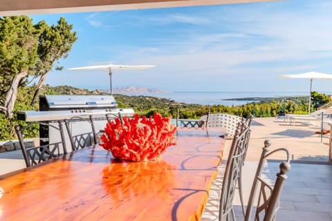 Dining area, Meals, Lunch