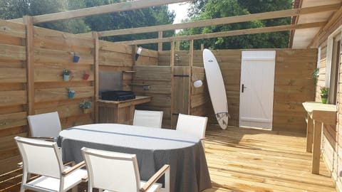 Patio, BBQ facilities