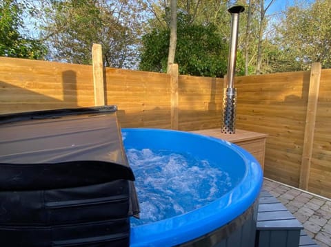 The Secret Garden - Hot Tub North Coast Stay Campground/ 
RV Resort in Northern Ireland