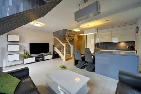 Kitchen or kitchenette, Living room