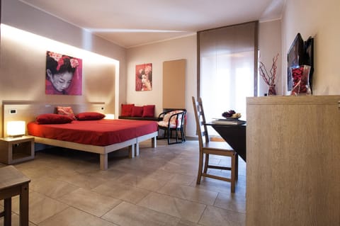 Photo of the whole room, Bedroom
