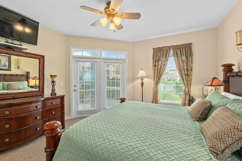 Seaside Escape - Spacious 3 Bedroom Ground Floor Condo - Steps to Atlantic Ocean House in Saint Augustine Beach