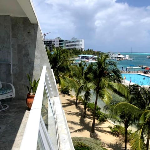 Balcony/Terrace, Sea view, Street view