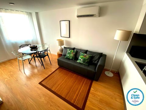 Living room, Dining area, air conditioner