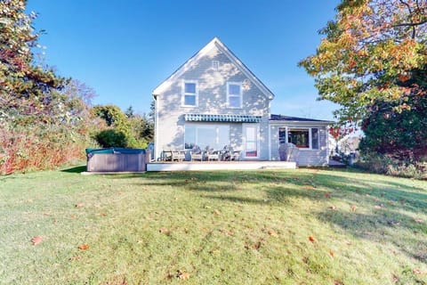 Property building, Day, Garden