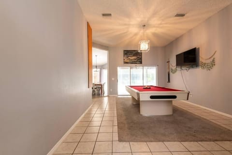 Tropical Escape with Relaxing Heated Pool & Palm Breezes House in Palm Coast