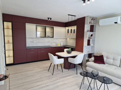 Seating area, Dining area, dishwasher, pet friendly, stove, kitchen