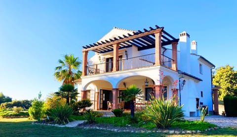 Property building, Facade/entrance, View (from property/room), Garden view, Street view