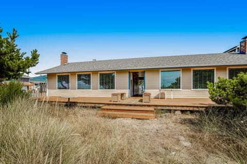 South Beach House in Rockaway Beach