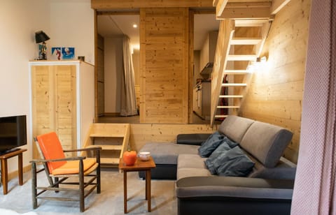 Communal lounge/ TV room, Living room