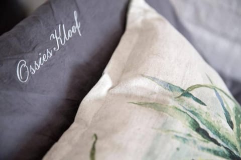 Ossies Kloof - Living The Breede House in Western Cape