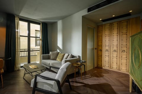 Living room, Decorative detail