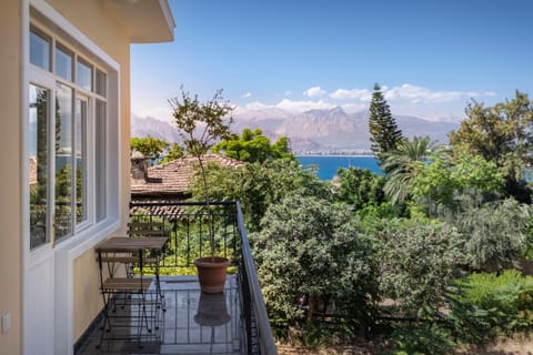 View (from property/room), Balcony/Terrace