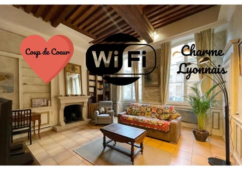Coeur Vieux Lyon, 60 M2 lumineux tout confort Bed and Breakfast in Lyon