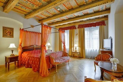 Bedroom, Area and facilities