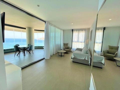 Balcony/Terrace, Living room, Dining area, Sea view