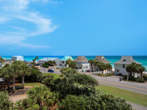 Beach Resort 415 by Newman-Dailey Apartment in Miramar Beach