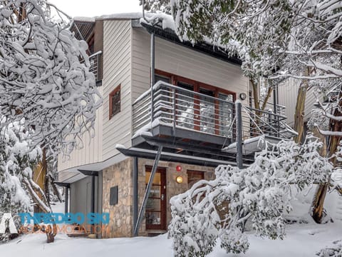 Property building, Winter