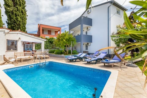 Property building, Swimming pool