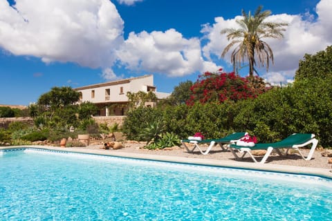 Property building, Swimming pool, Swimming pool