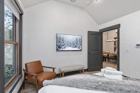 909 Snowy Cottage by SkyRun Park City House in Park City