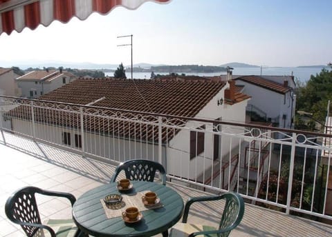 View (from property/room), Balcony/Terrace, Sea view