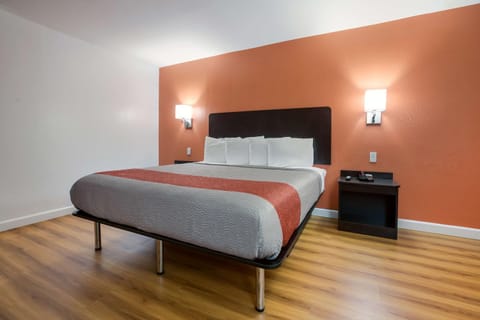 Photo of the whole room, On site