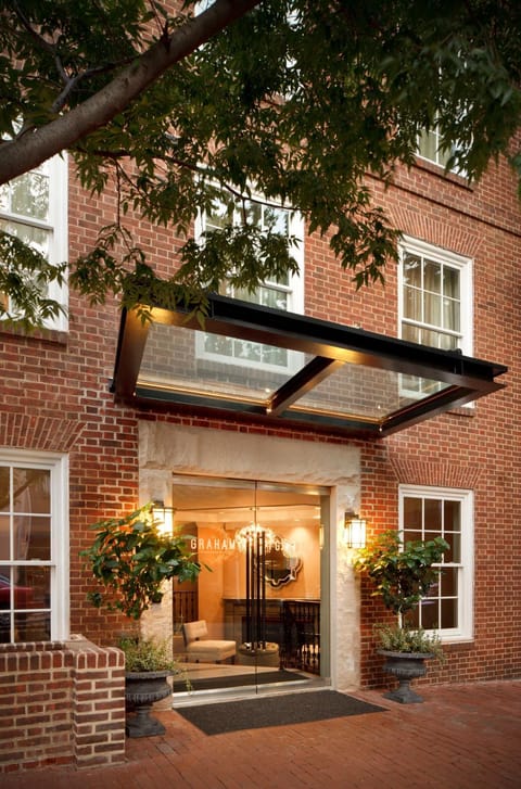 Property building, Facade/entrance