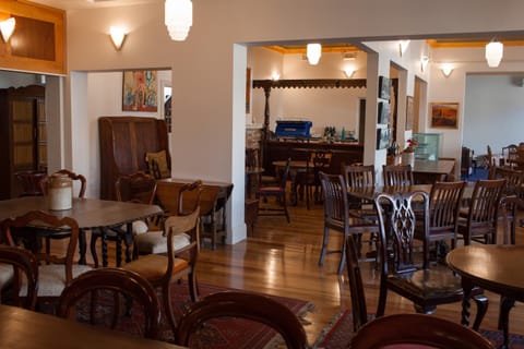 Living room, Lounge or bar