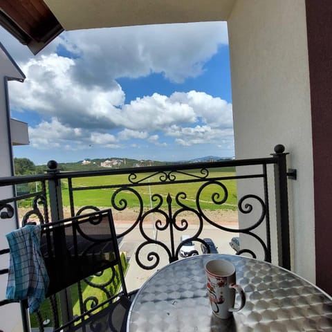 Balcony/Terrace, Quiet street view