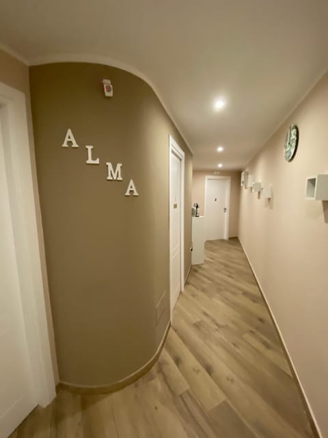 Lobby or reception, Decorative detail