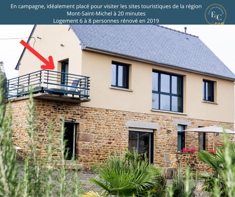 Maison comprenant deux gîtes à louer, ensemble ou indépendamment, capacité de 4 à 19 personnes Idéalement placé pour visiter le Mont-Saint-Michel, Saint-Malo et les alentours House in Brittany