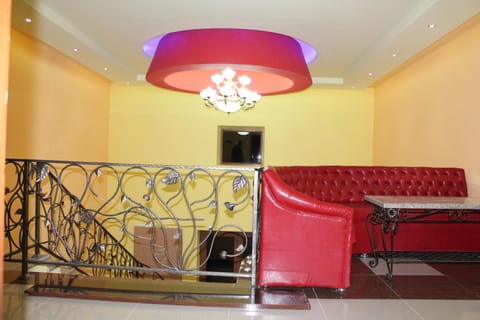 TV and multimedia, Seating area