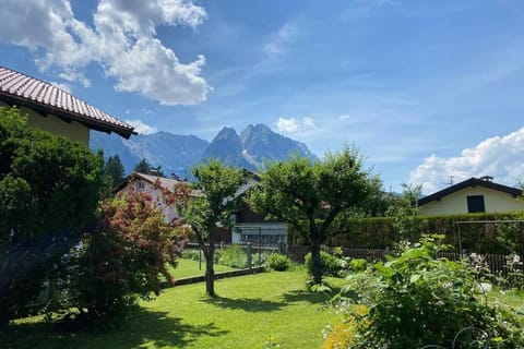 Haus mit wunderschönem Ausblick und Garten House in Garmisch-Partenkirchen