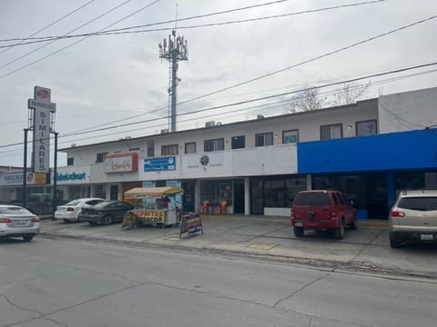 Property building, Day, Street view, Location