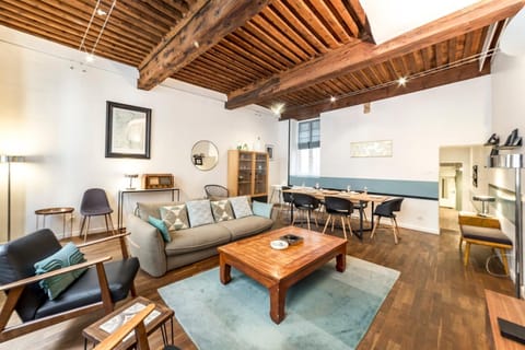 All in Lyon | Grand appartement central à Lyon Apartment in Lyon