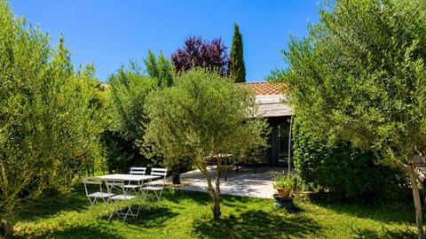 Property building, Garden, Garden view