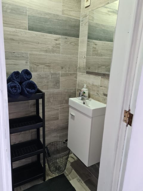 Bruxelles airport Charleroi C nouvelle gérance Apartment in Charleroi