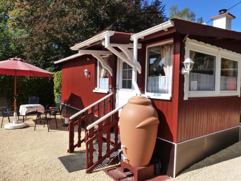 Property building, Facade/entrance, BBQ facilities